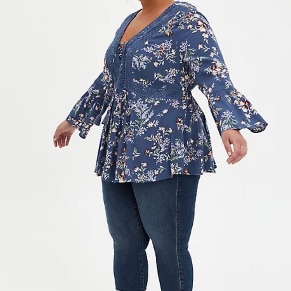 Torrid Indigo Floral Gauze Lace-Up Babydoll Flowy Blouse | Plus Size 1X